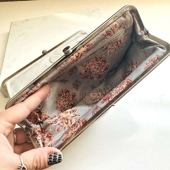 Hobo International Lauren Clutch Wallet - Picture 7 of 13